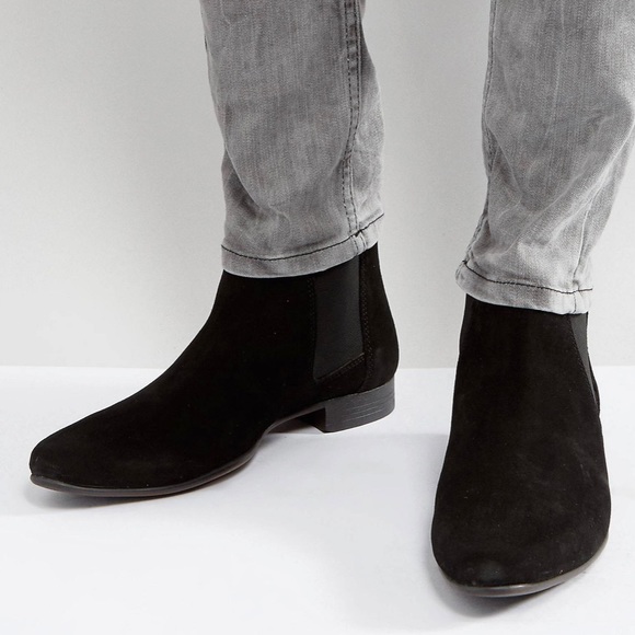 black almond toe suede slip on Chelsea Boots size 8